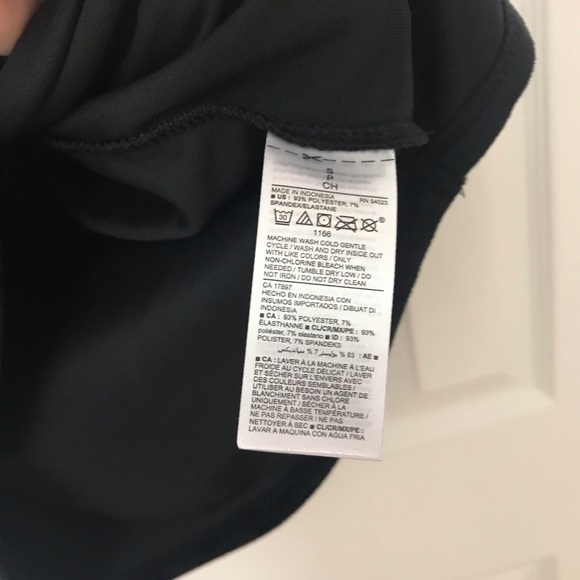 Old navy velour top - Picture 5 of 8